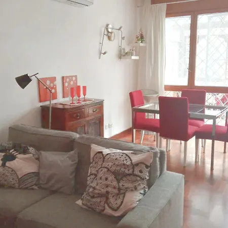 La Casa Bomboniera *